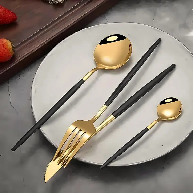 Conjunto de Talheres Dourado