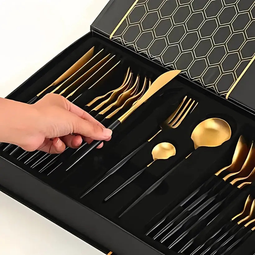 Conjunto de Talheres Dourado